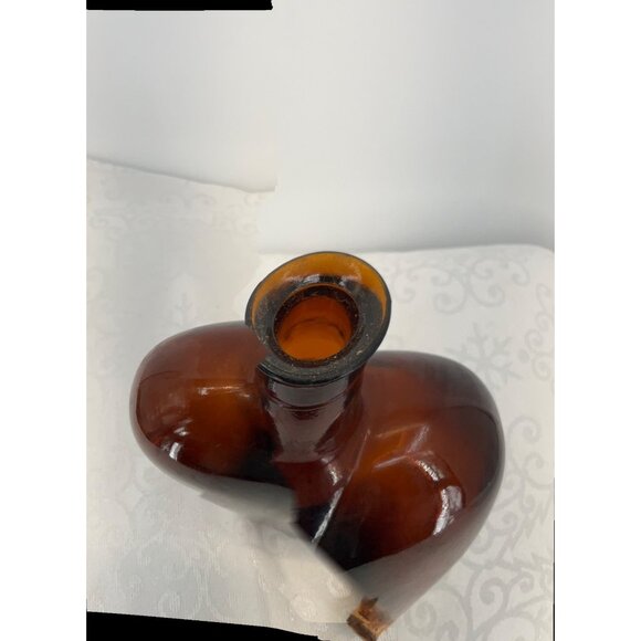 Vintage Paul Masson Heart-Shaped Brown Glass Decanter - Picture 4 of 6